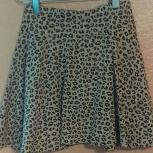 Lands End leopard print skort